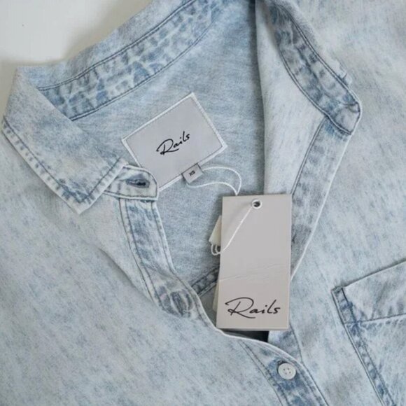 ✨ Rails Ingrid Raw Hem Shirt Button Down Lyocell Linen Blue Light Acid Wash - Picture 6 of 11